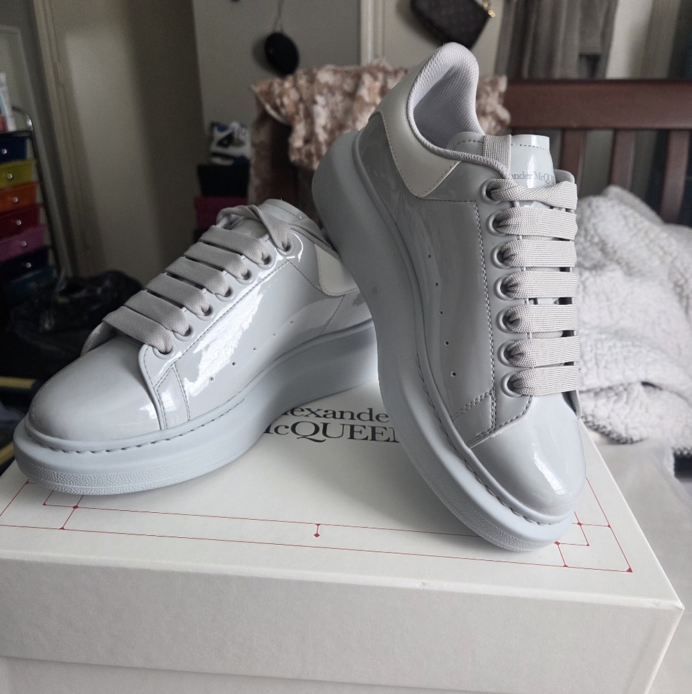 Alexander McQueen Tuscan Leather Sneaker Faggio Size 37 Never Worn